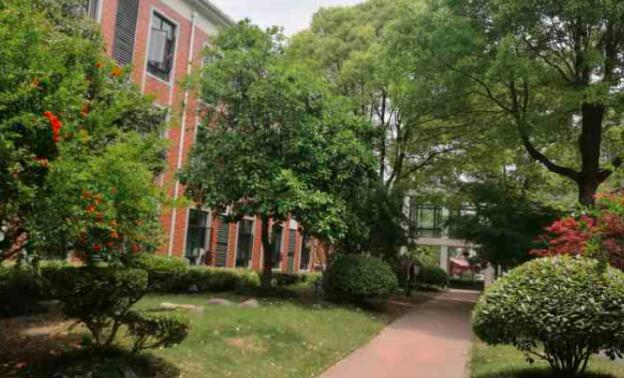 上海美兰金苑养老院，上海美兰金苑养老院电话